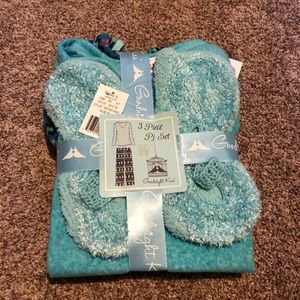 NWT 3 piece Pajama Set